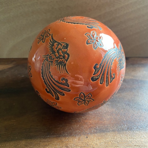 2 Carpet Ball Ceramic Pottery 4" Round Blue Floral Red Birds Glaze Decorative - Picture 3 of 11